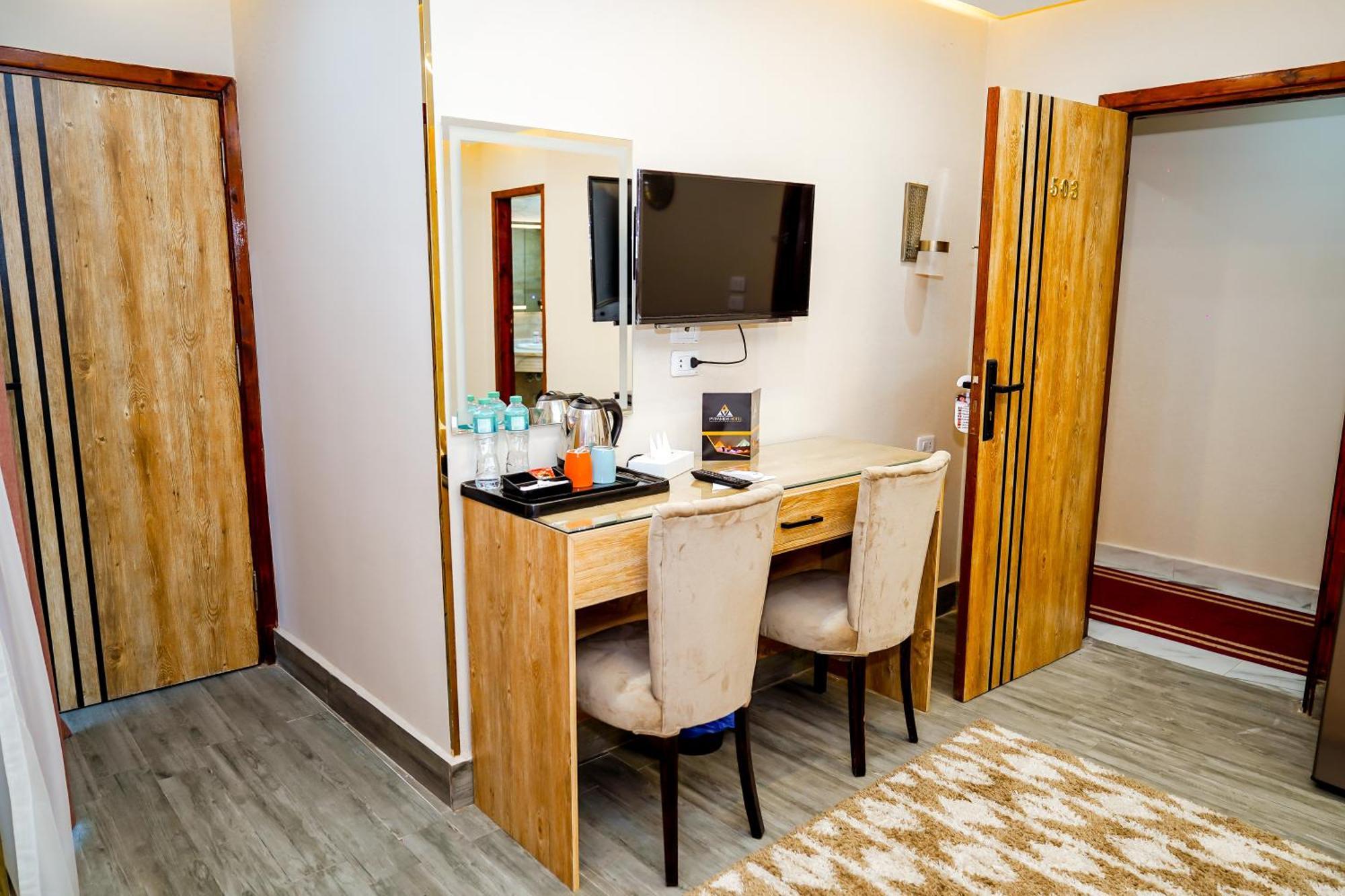 Pyramids Hotel Kafret el-Gabal エクステリア 写真