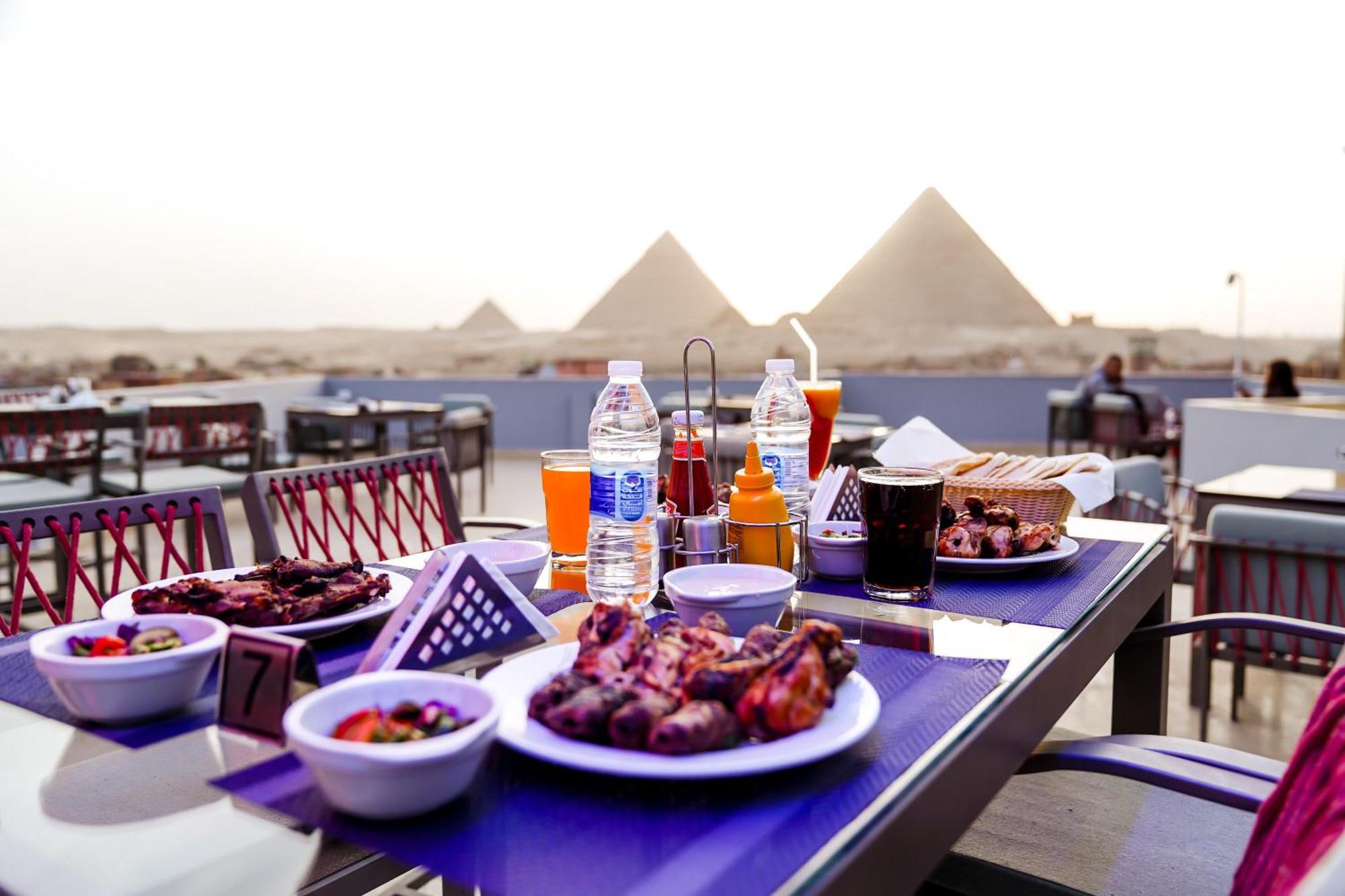 Pyramids Hotel Kafret el-Gabal エクステリア 写真